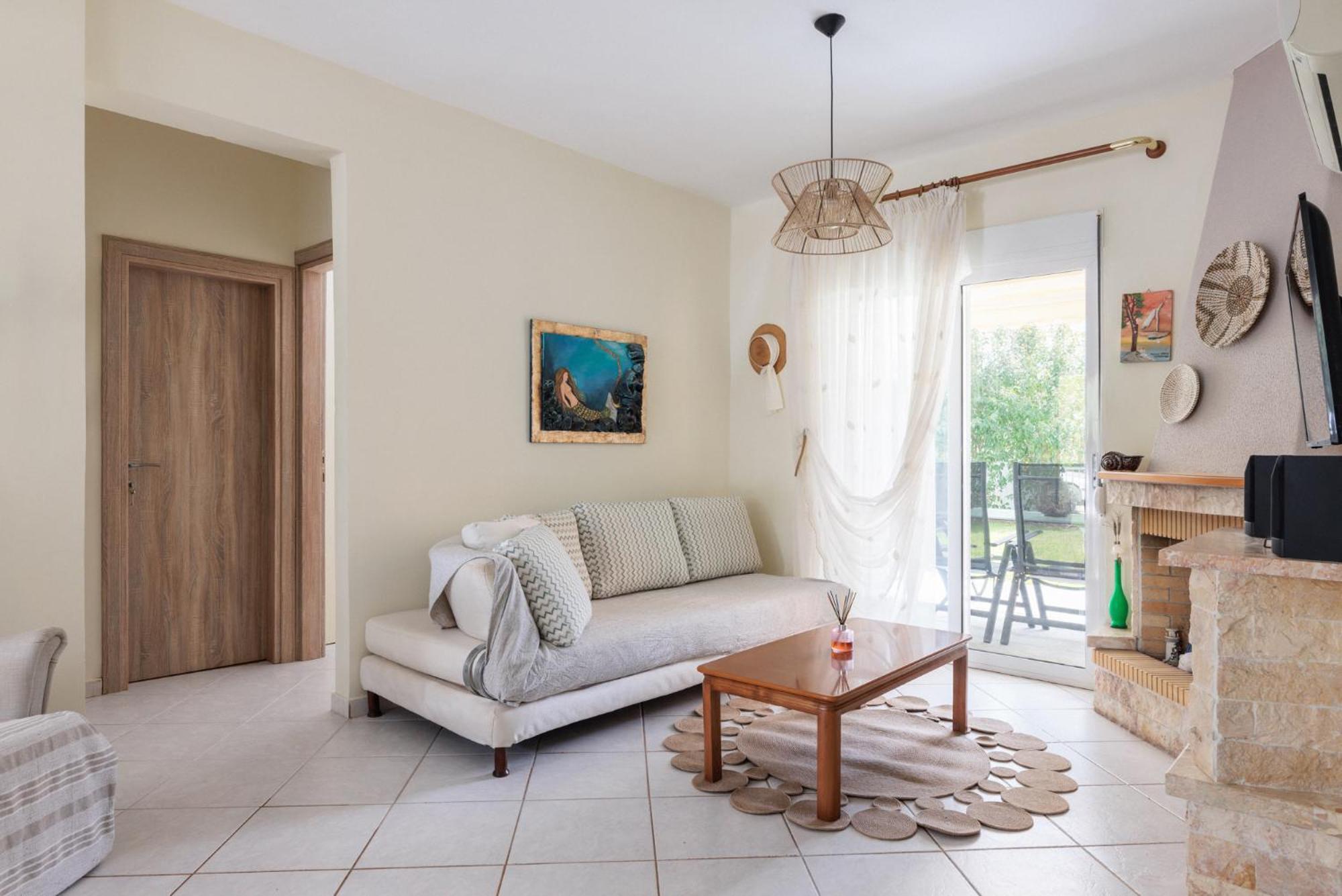 Apartment Next To The Sea Paralia Dionysiou Bagian luar foto